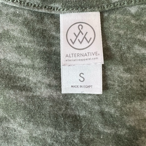 Women’s Green Alternative Apparel Tank Top Size S. Can be styled multiple ways - Picture 8 of 8